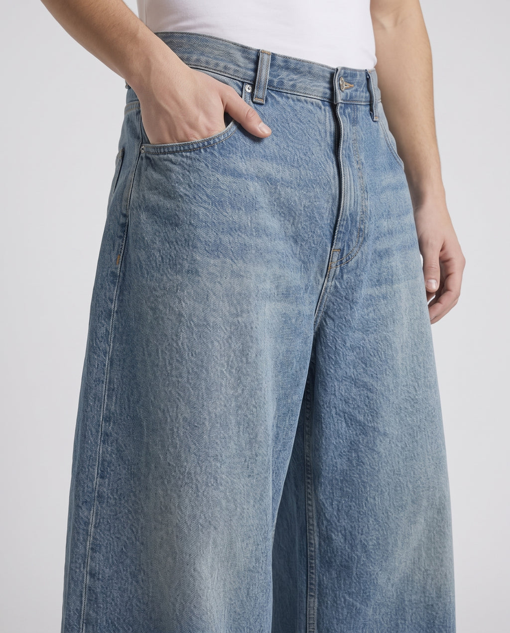 Easy Jeans — River Blue on model — waist and pocket detail