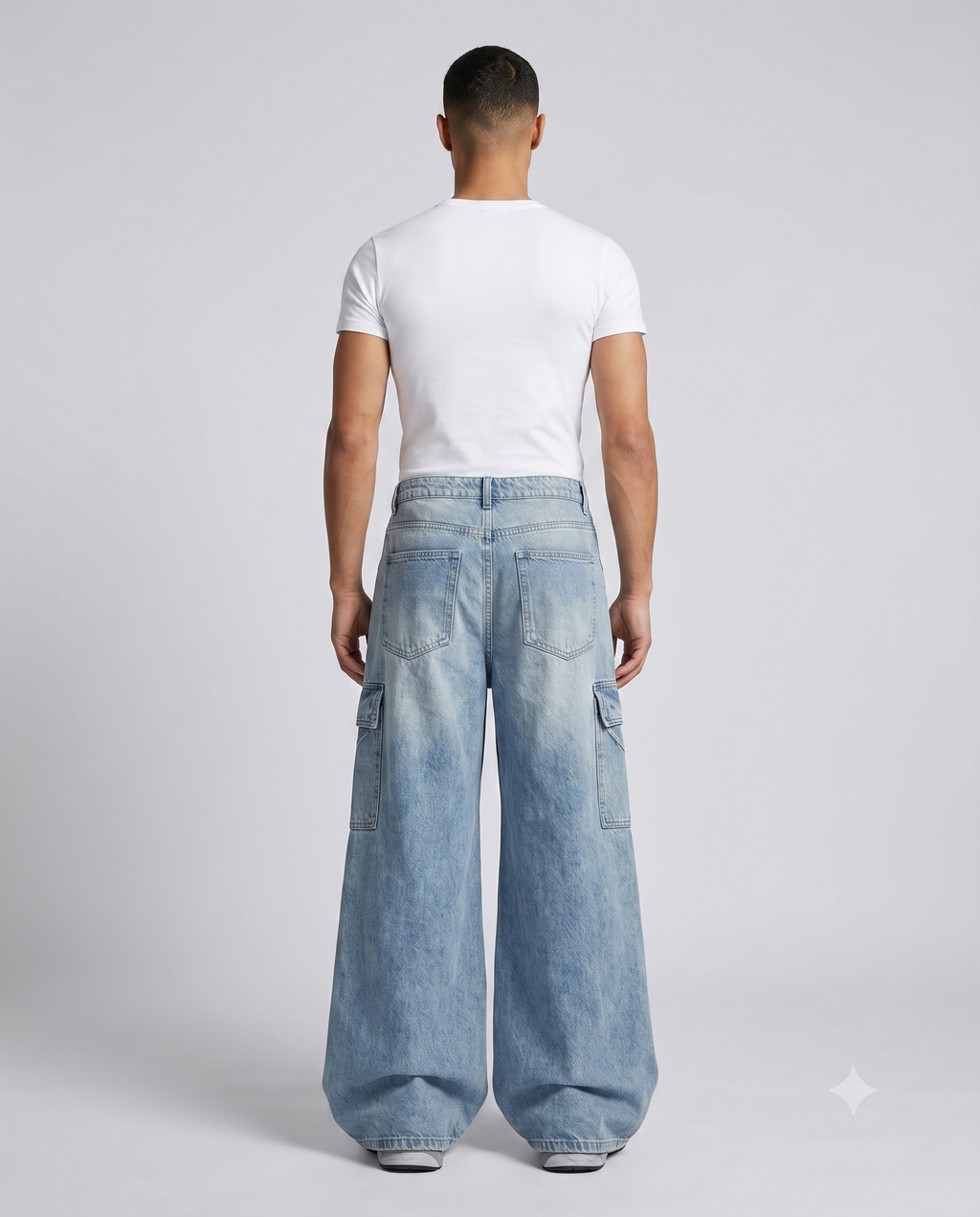 Slack Jeans Chalk Wash on model — waist and pocket detail