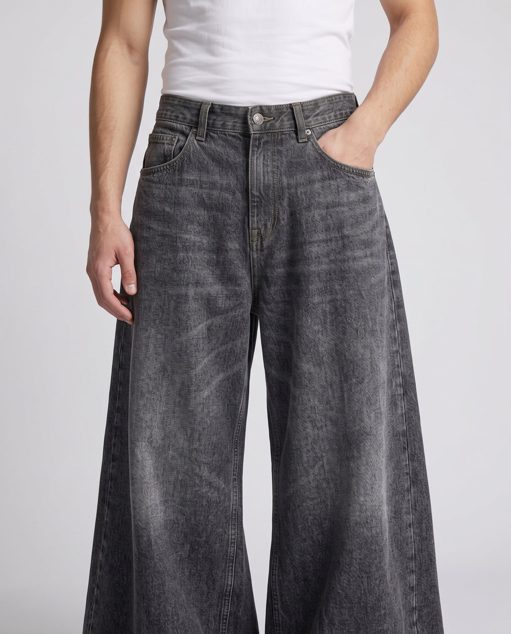Easy Jeans Midnight Fade on model — waist and pocket detail