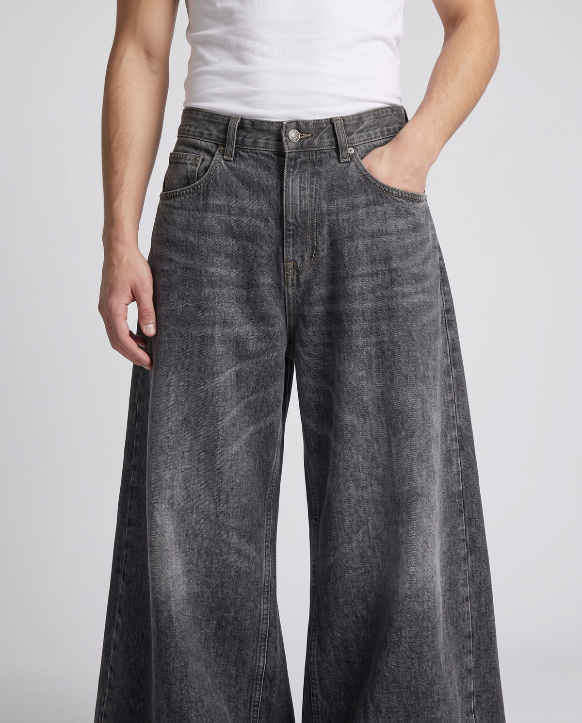 Easy Jeans Midnight Fade on model — waist and pocket detail