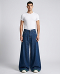 Slack Jeans Border Indigo on model — mega baggy fit covering sneakers